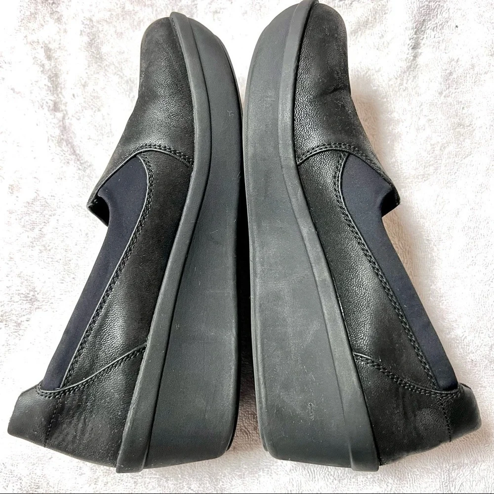 Clarks Cloudsteppers Women's Step Rose Moon Platform black leather size 8.5